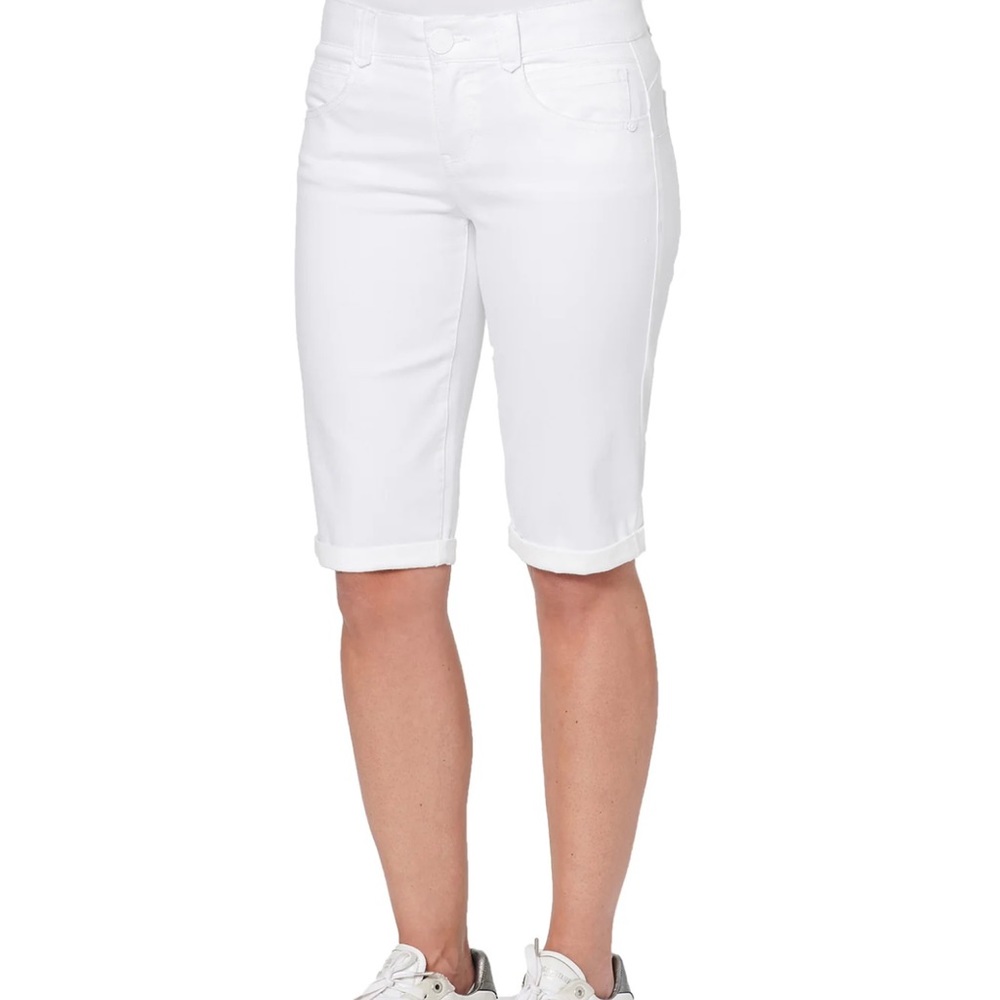 New with Tags Democracy Ab Solution White Bermuda Shorts Size 10